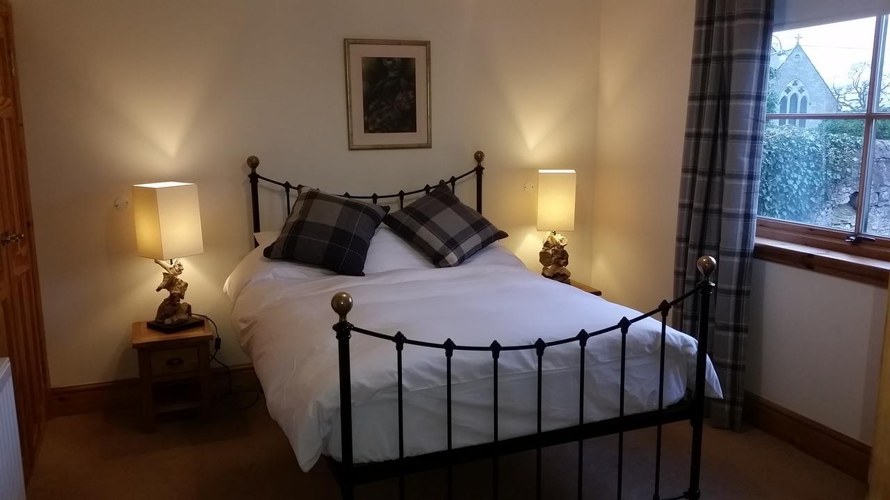 The Birdcage Guest House Cornhill on Tweed Exteriör bild