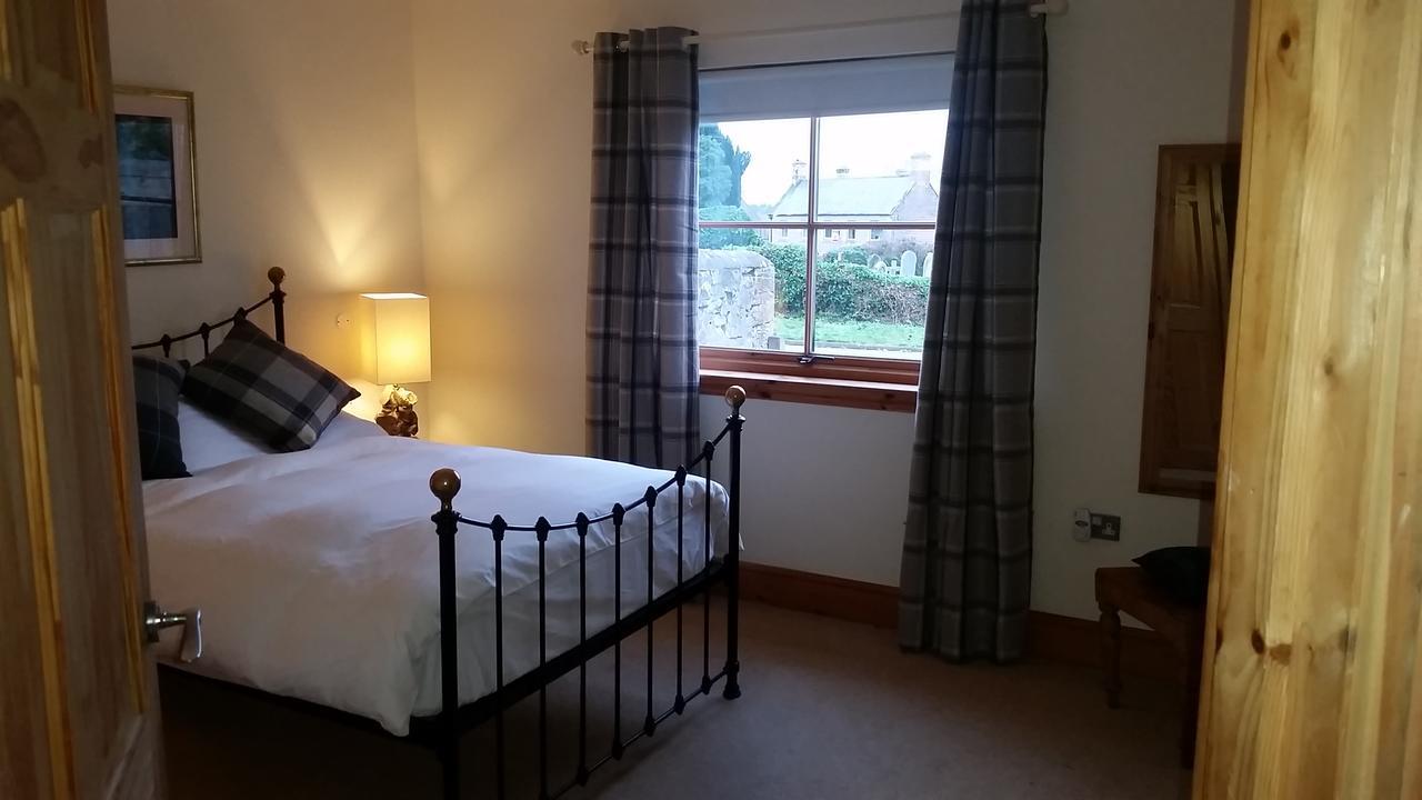 The Birdcage Guest House Cornhill on Tweed Exteriör bild