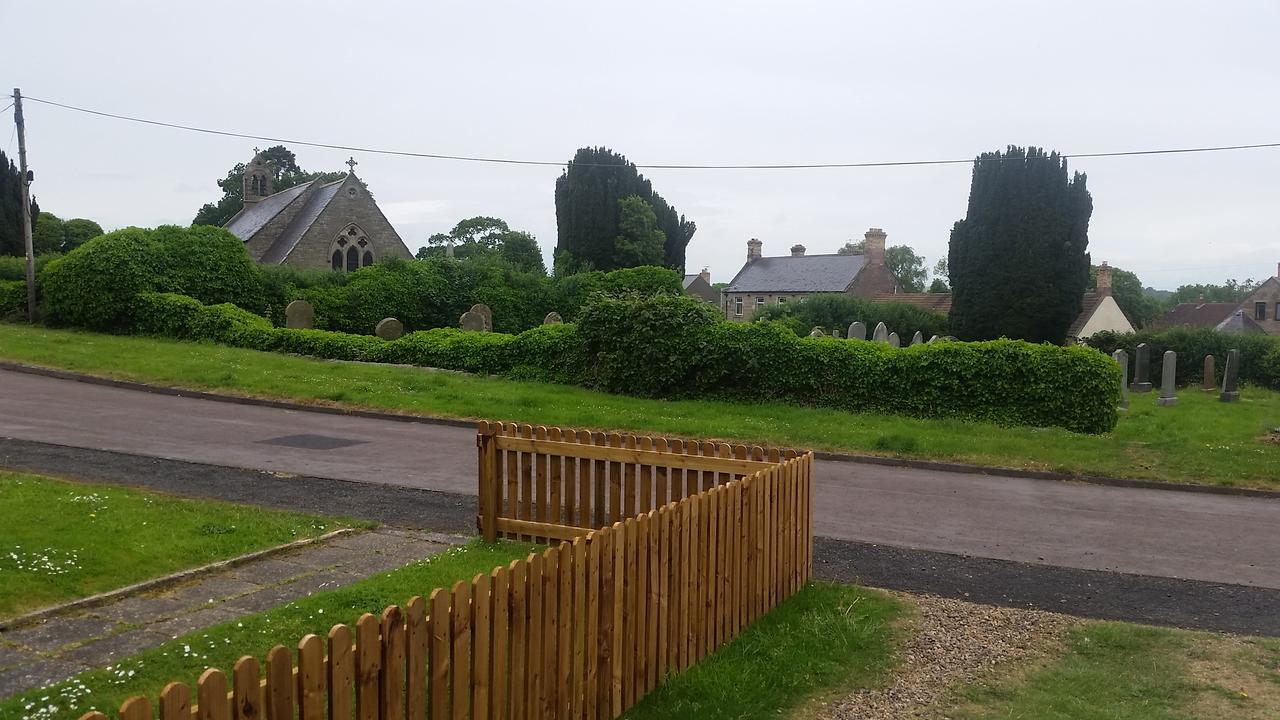 The Birdcage Guest House Cornhill on Tweed Exteriör bild