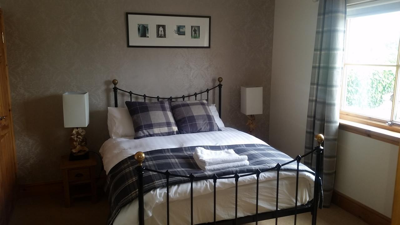 The Birdcage Guest House Cornhill on Tweed Exteriör bild